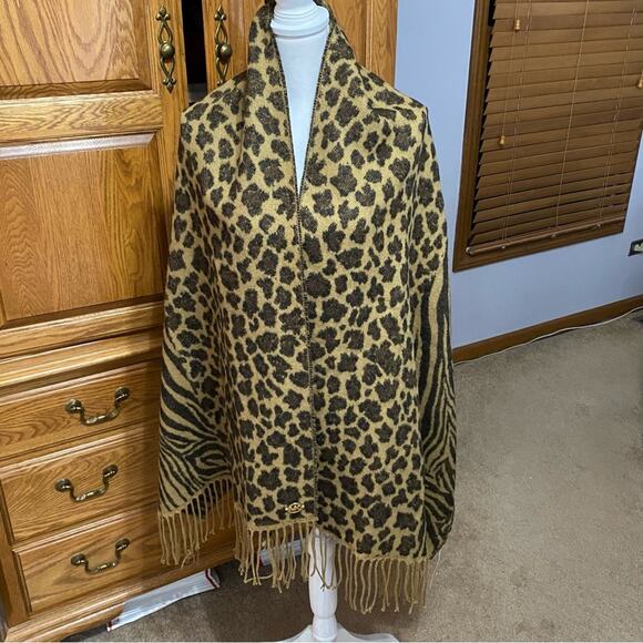 Michael Michael Kors Animal Print Leopard Brown Fringed Scarf NWT - Picture 1 of 14